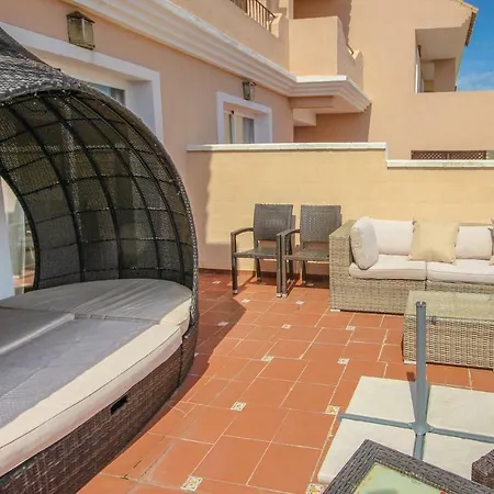 Three-bedroom In Holiday home *